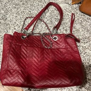 Nice quality bag, used a few times, and in great condition!